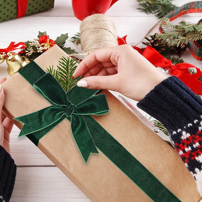 Yilloog 3/8'' 5/8'' 1'' 90 Yards Christmas Velvet Ribbon Vintage Satin Fabric Velvet Ribbon Roll for Christmas Tree Ornaments Decoration Gift Wrapping Bow DIY Crafts (Green)