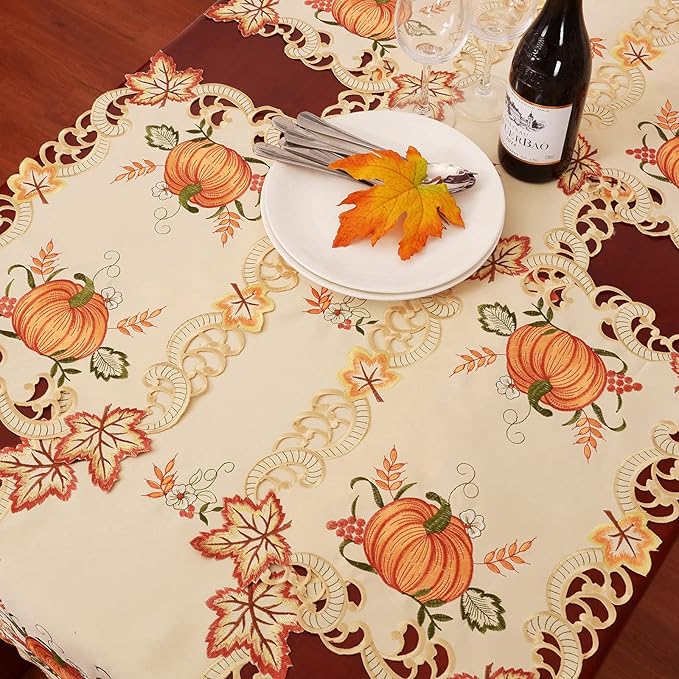 Simhomsen Decorative Thanksgiving Pumpkins Table Placemats (13× 19 Inch Set of 4)