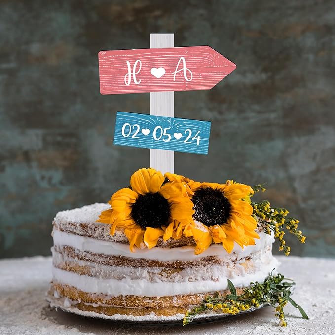 Personalized Rustic Wedding Cake Topper in Wood Custom Bride & Groom Names Initials Wedding Date Cake Decoration (Candy)