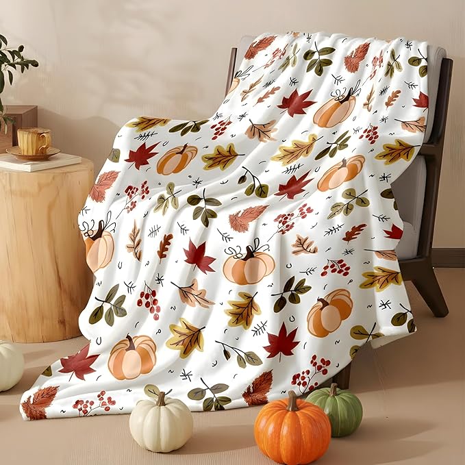 Autumn Harvest Flannel Throw Blanket – Fall Pumpkin and Leaf Pattern – Soft and Cozy Blanket for Sofa or Bed, W50 x L70in