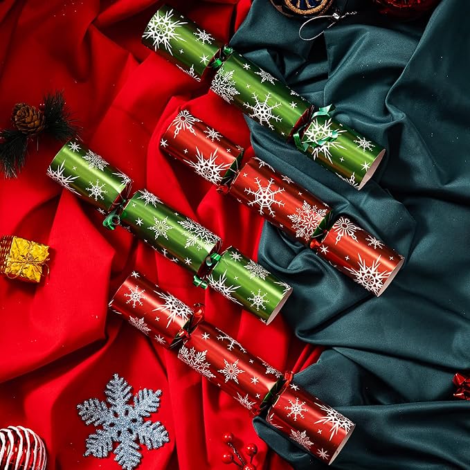 JOYIN 8 Pack Christmas Party Favor Non-Snap Red & Green Snowflake Design Party Table Favors with Holiday Party Favor Supplies for Kids and Adults, Christmas Parties, Dinners & Holidays