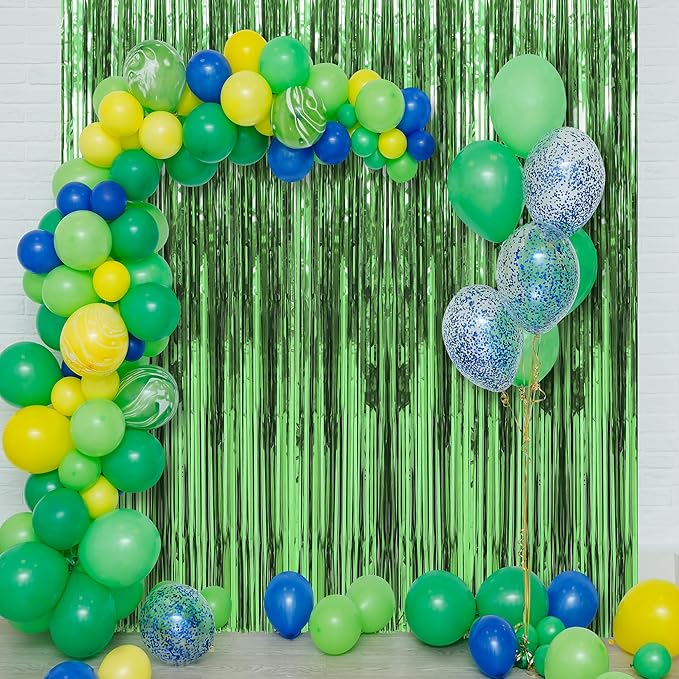 Crosize 5 Pack 3.3 x 9.9 ft Green Foil Fringe Curtains Party Decorations, Green Tinsel Curtain Backdrop for Parties, Door Streamers, Glitter Streamer Backdrop for Birthday Decoration