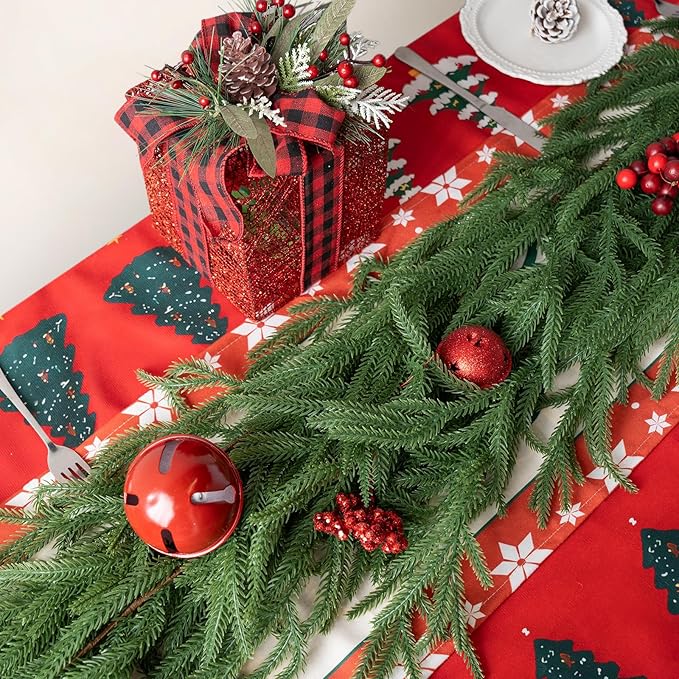 9Ft Artificial Norfolk Pine Garland Realistic Green Faux Greenery Garland for Christmas Table, Fireplace, Mantle, Window, Stairs, Indoor, Outdoor Holiday Decor（1PCS）